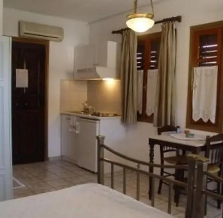 Pleoussa Studio And Apartments Skopelos Zewnętrze zdjęcie